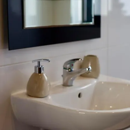 The Sealife Malta 2 Bedroom Seaview Lägenhet